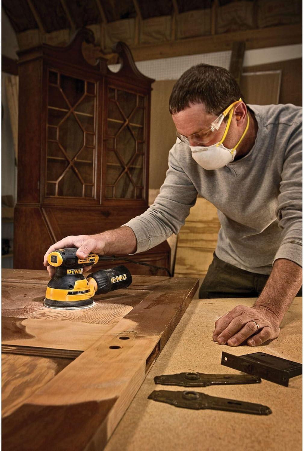 imageDEWALT Orbital Sander Kit 5Inch Variable Speed DWE6423KSander
