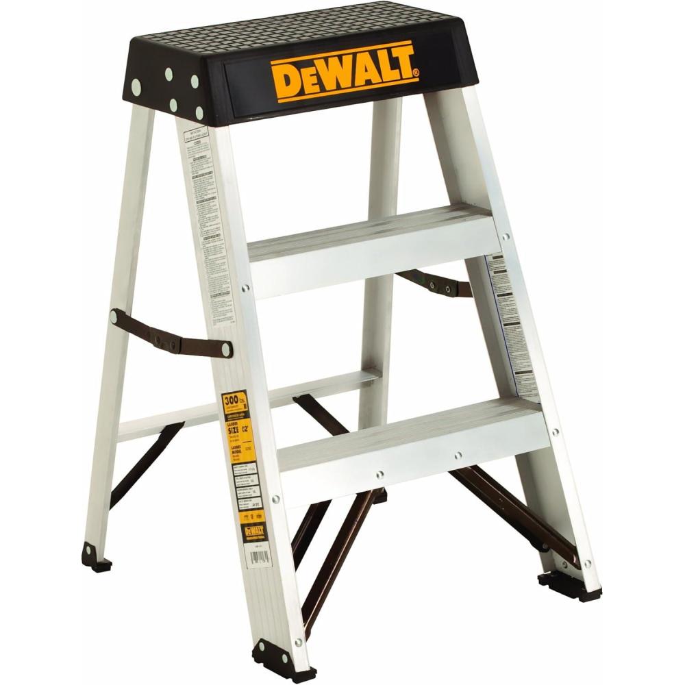 imageDeWalt Type IA 300lb Rated AL Stepladder 4 DXL2010042Feet