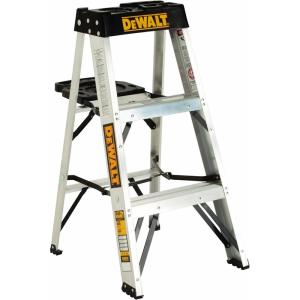 DeWalt Type IA 300lb Rated AL Stepladder 4′ DXL2010-04(3-Feet)