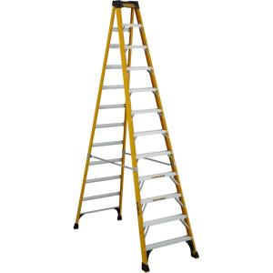 DeWalt Type IAA 375lb Rated FG Stepladder 4′ DXL3410-04(12 feet)